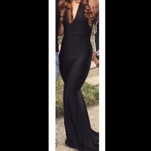 Black Prom dress. Stretch fit. Elegant.