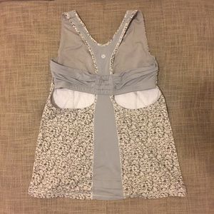 Floral print Lululemon tank