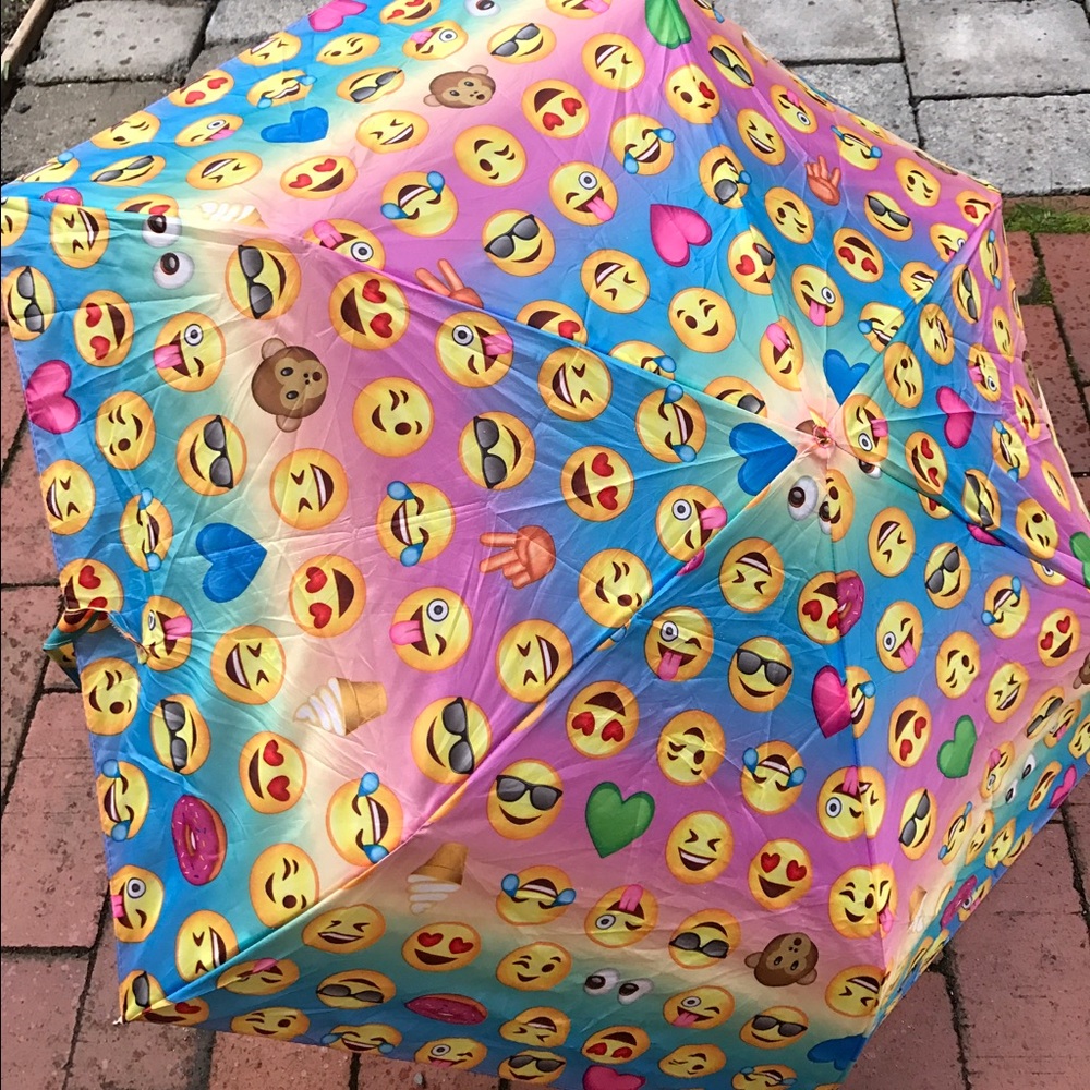 Emoji umbrella