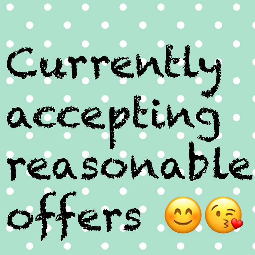 Hi 👋 my lovely Poshmark friends 😊