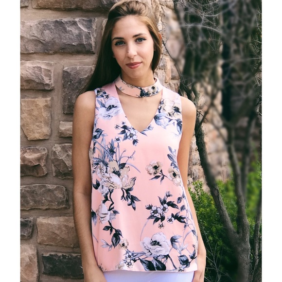 🌸Floral Choker Blouse - Picture 2 of 3