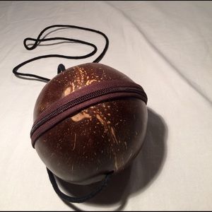 Original Hawaiian coconut clutch