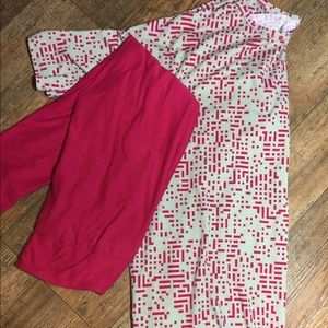 LulaRoe PRE LOVED OUTFIT XXS IRMA & OS LEGGINGS!