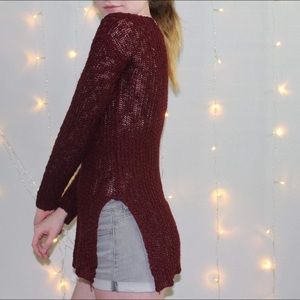 Knitted maroon long sleeve