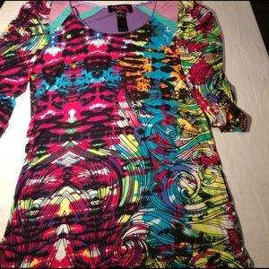 Custo chic high illustration couture t-shirt