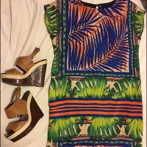 LAST CHANCE 🎉🎉 Palm Print Mini Shift Dress