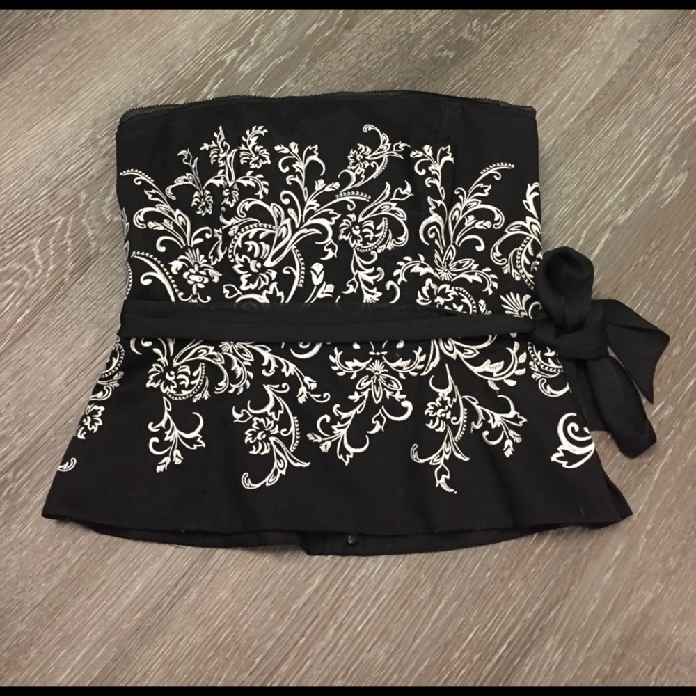 Whitehouse Blackmarket Strapless Top Size 6