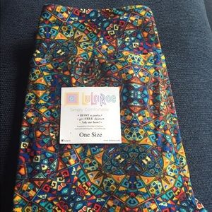 Lularoe stained glass leggings! NWOT OS