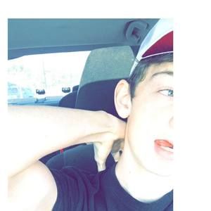 Meet your Posher, Ethan