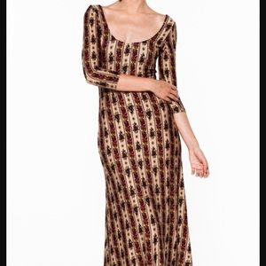 Novella Royale Maxi Dress