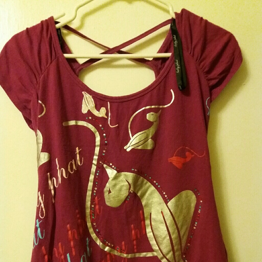 Tee shirt