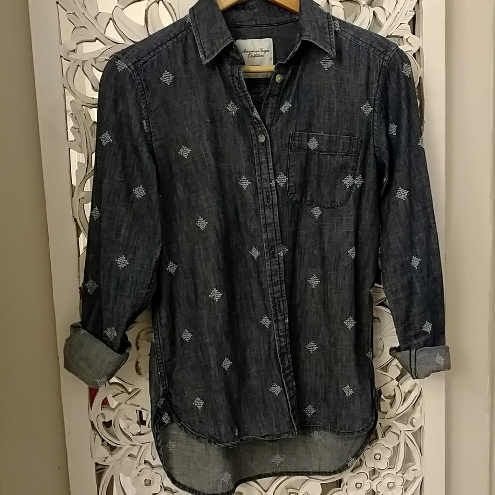 American Eagle Outfitters Jean embroidered Shirt
