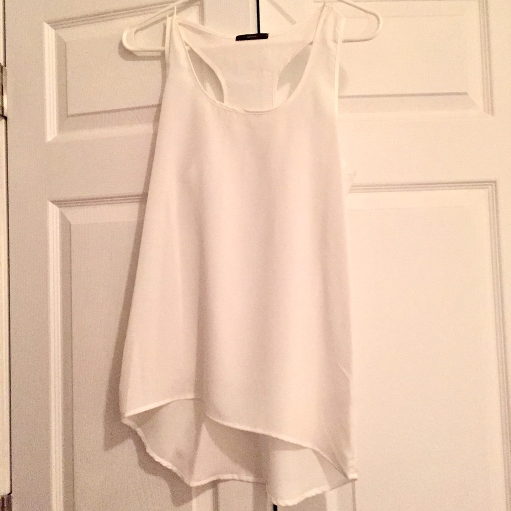 Flowy white top 👚