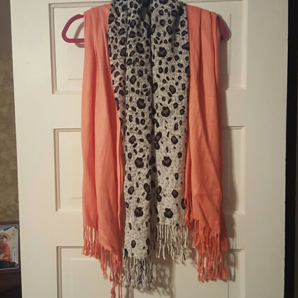 2 Scarves