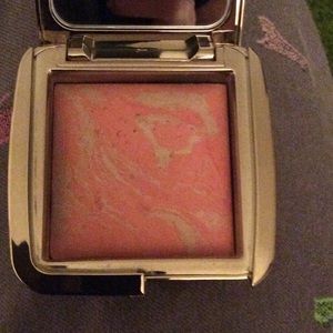 Hourglass Blush