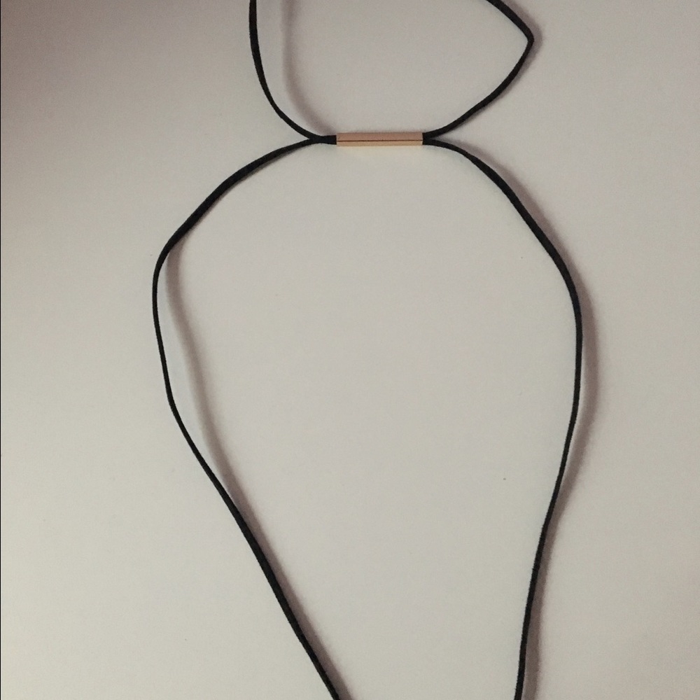 Black string choker
