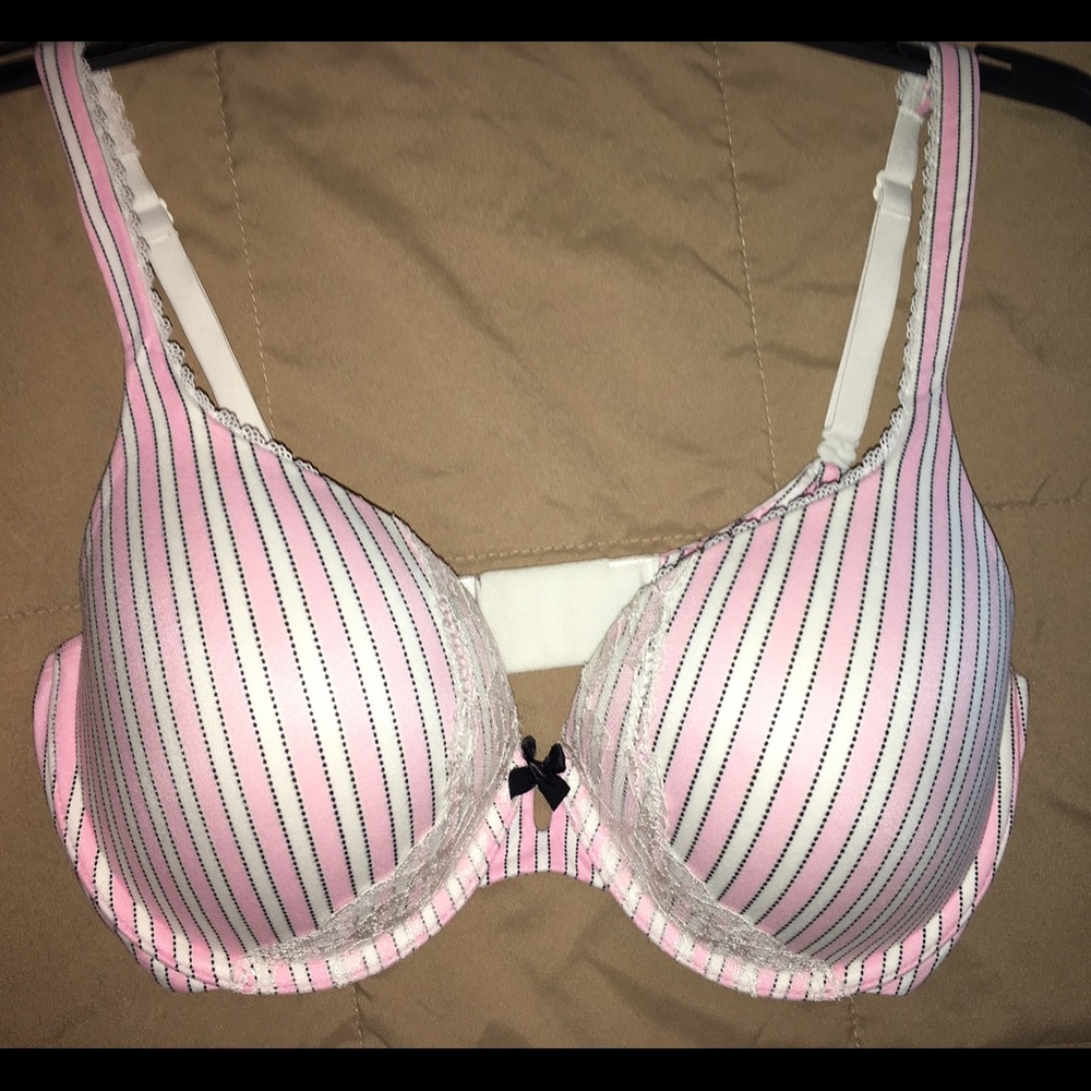 Victoria's Secret Padded Perfect Bra like new 34DD