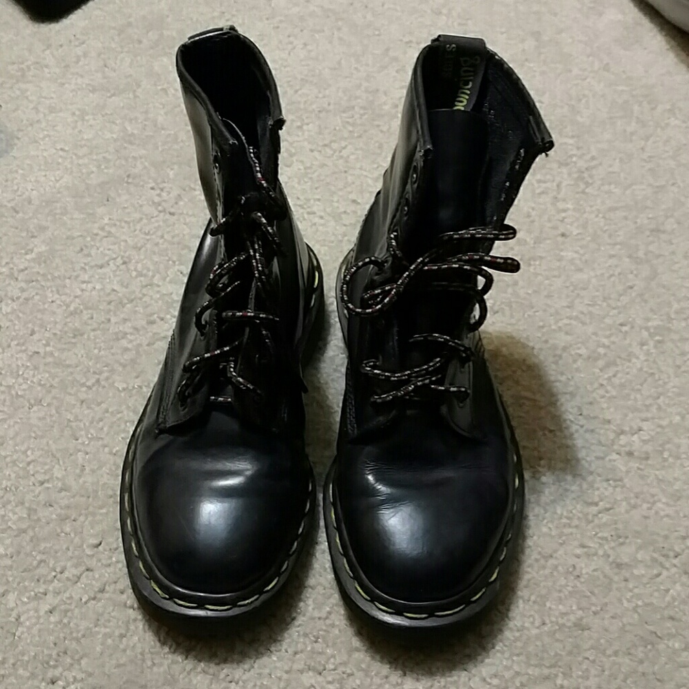 Vintage 90's 8 eye Dr Martens boots