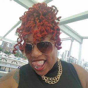 Meet your Posher, Shavone