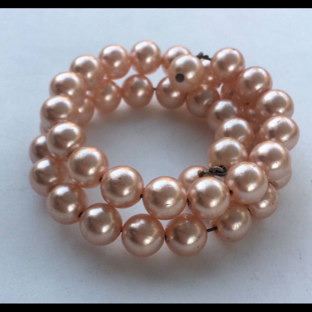 Vintage Expandable Pink Pearl Bracelet