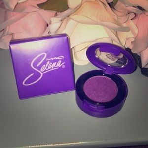 Authentic MAC eyeshadow