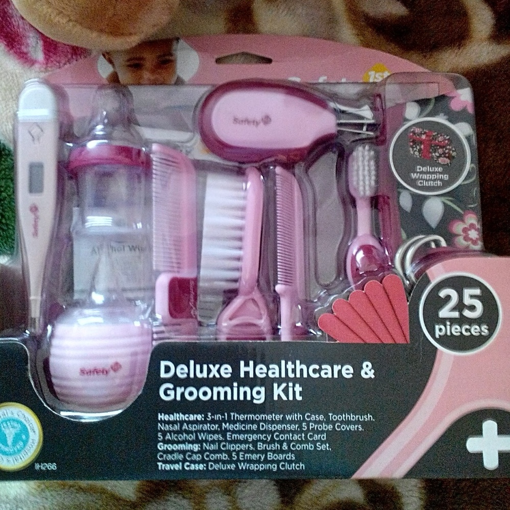 Baby grooming kit
