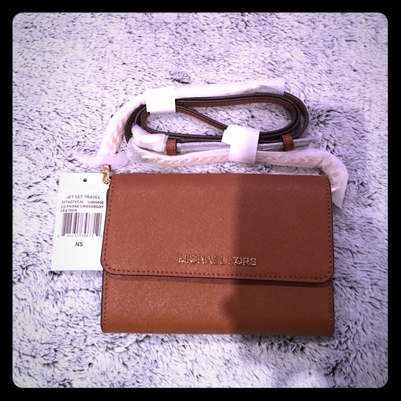 Michael Kors Jet Set Travel Large Phone Crossbody - Picture 2 of 8