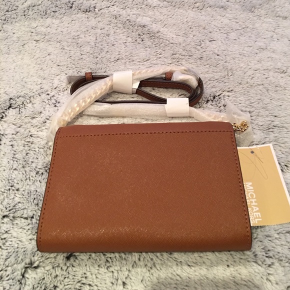 Michael Kors Jet Set Travel Large Phone Crossbody - Picture 7 of 8