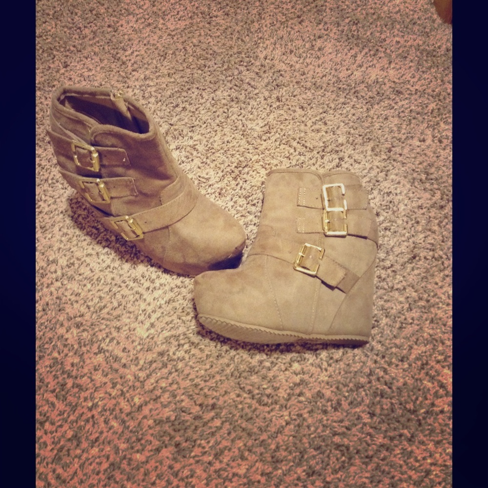 Boot wedges