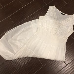 EUC Mile Gabrielle Dress