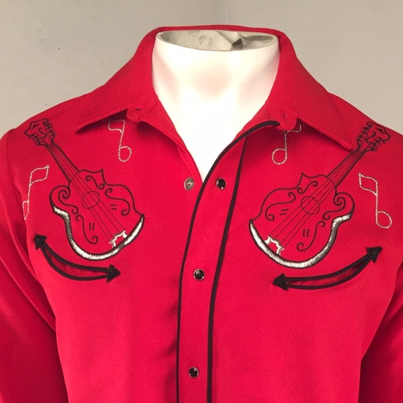 Vintage Western shirt with mandolin detail. - Picture 3 of 3