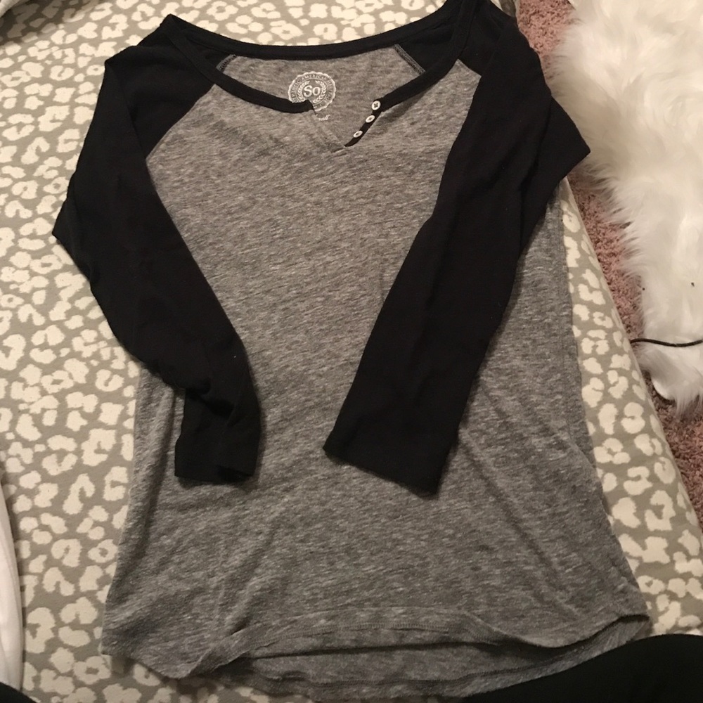 Black and grey baseball tee!