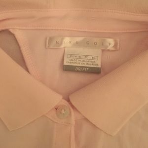 XL Woman's Nike shirt