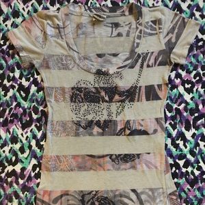 Buckle bedazzled cute shirt!