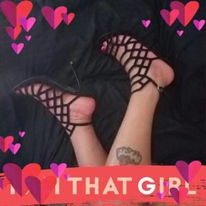 Meet your Posher, Sharon