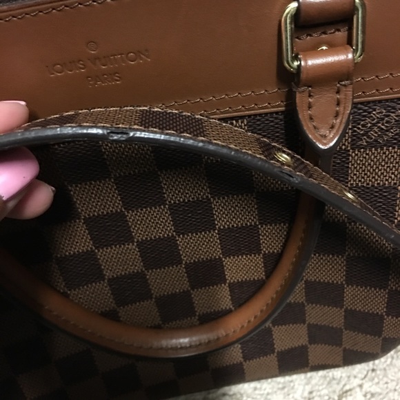 Incredible Louis Vuitton Perfect Size & versatile - Picture 3 of 5