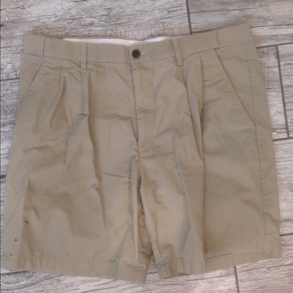 Mens shorts size 42 light brown