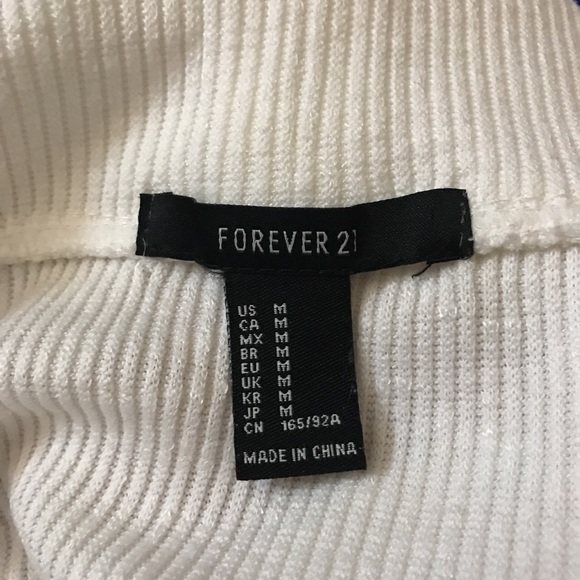 NWOT White Off The Shoulder Sweater - Picture 3 of 3