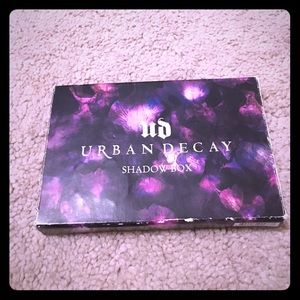 Urban Decay Shadow Box