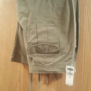 OLD NAVY MID-LENGTH CAPRIS SIZE 16