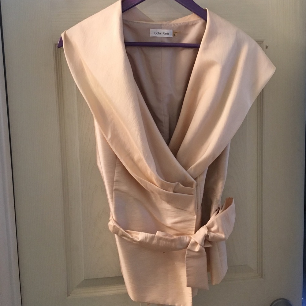 cream wrap top