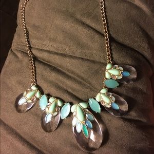 Statement necklace