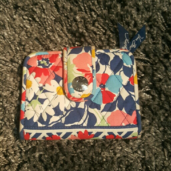 Vera Bradley Handbags - Vera Bradley Wallet