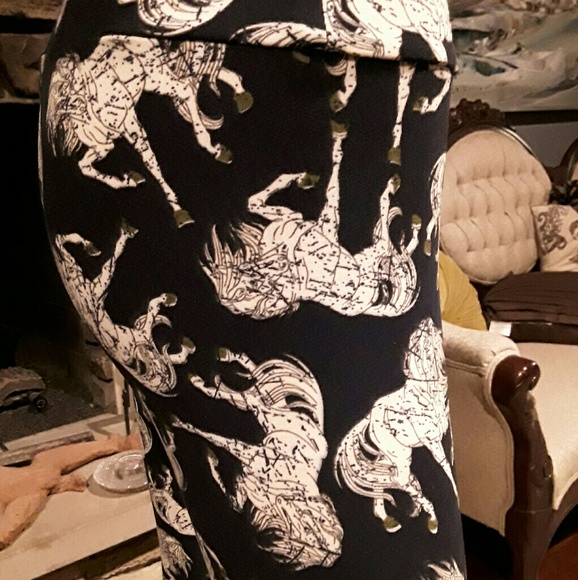 Lularoe Unicorn Rare Stallion leggings - Picture 3 of 4
