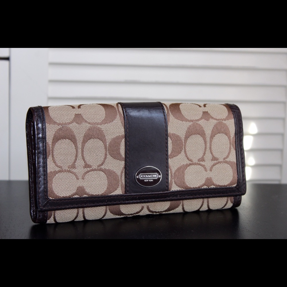 Coach wallet