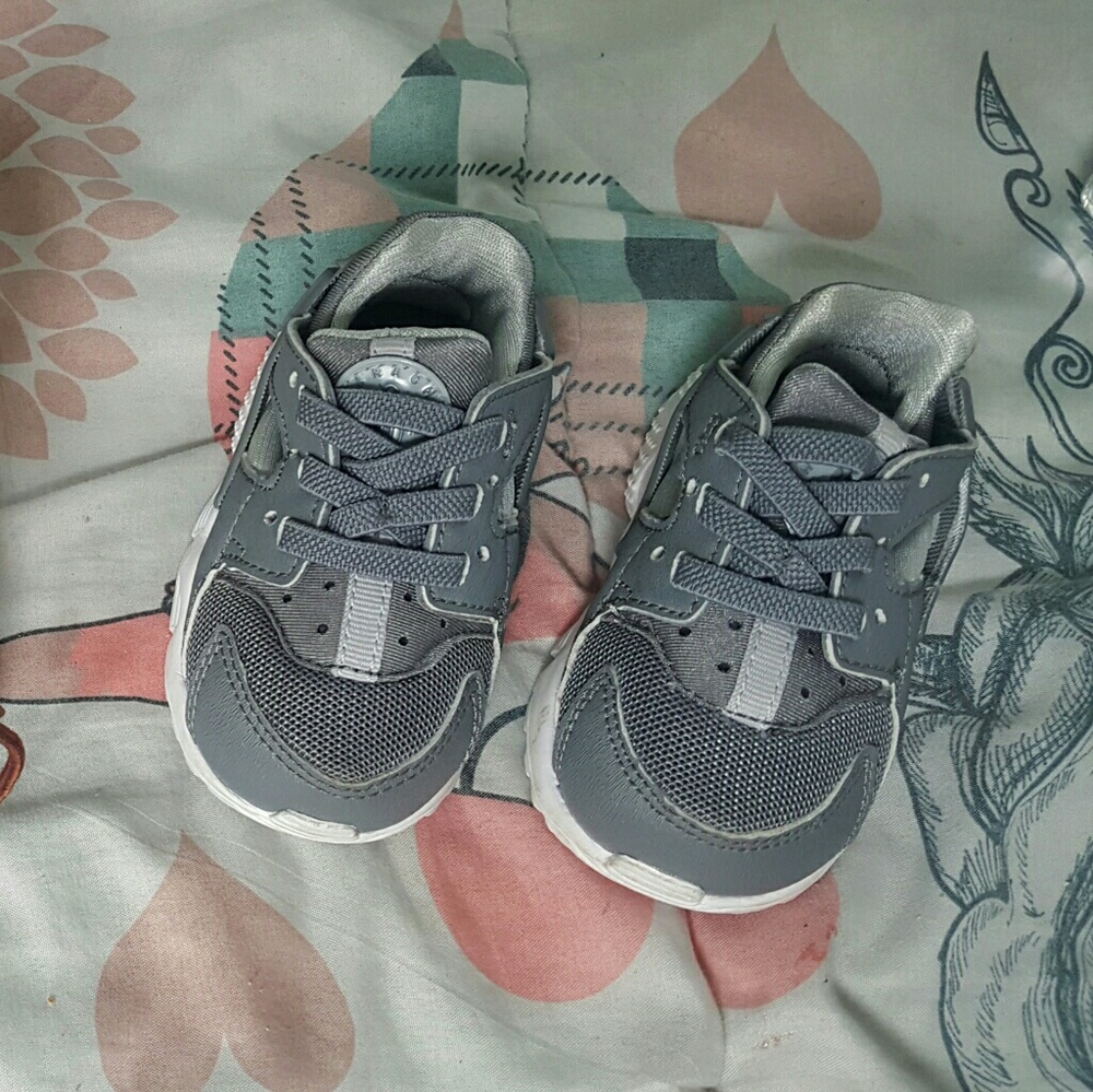 Toddler huaraches nike