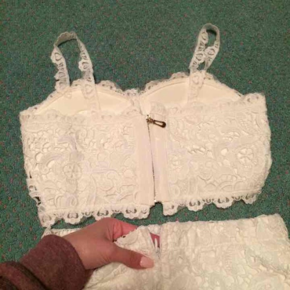 Lace Two Piece - Picture 4 of 7