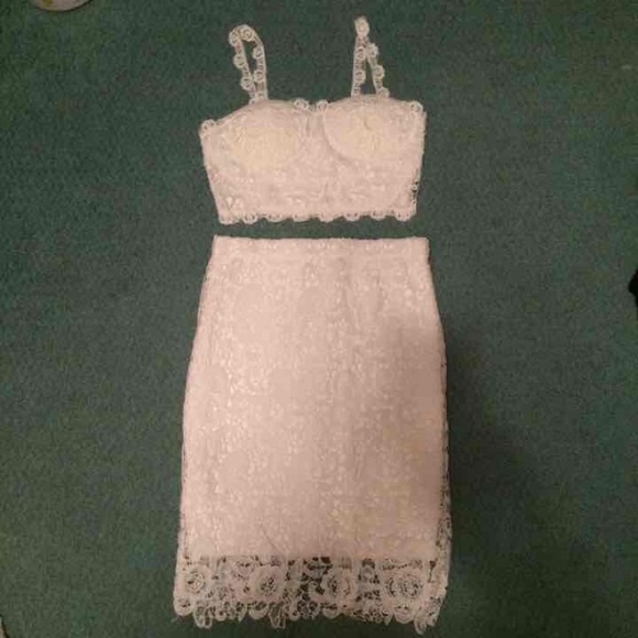 Dresses & Skirts - Lace Two Piece