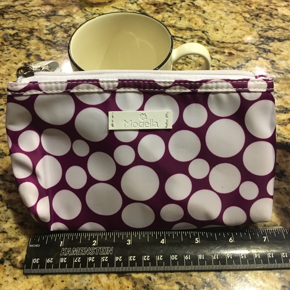 Modella Purple and White cosmetics bag. Polka dots.