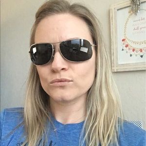 Polarized Ray Bans with soft case